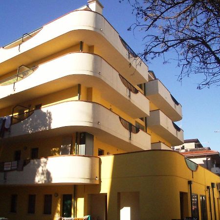Residence Mediterraneo - Agenzia Cocal Caorle Bagian luar foto