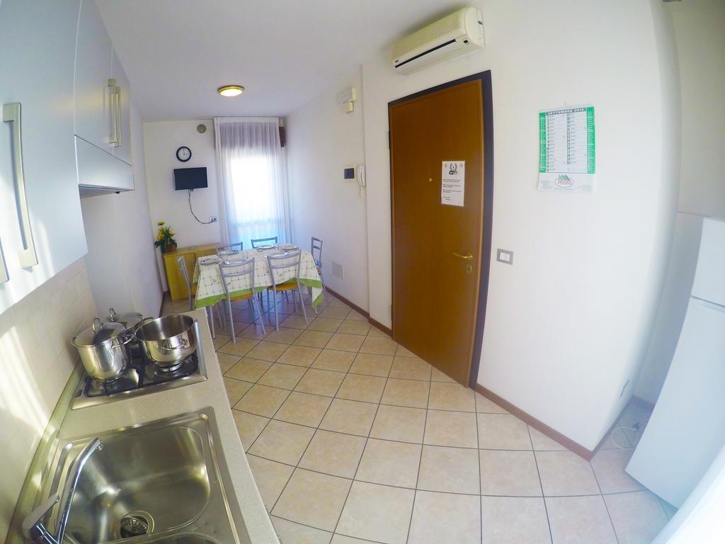 Residence Mediterraneo - Agenzia Cocal Caorle Ruang foto